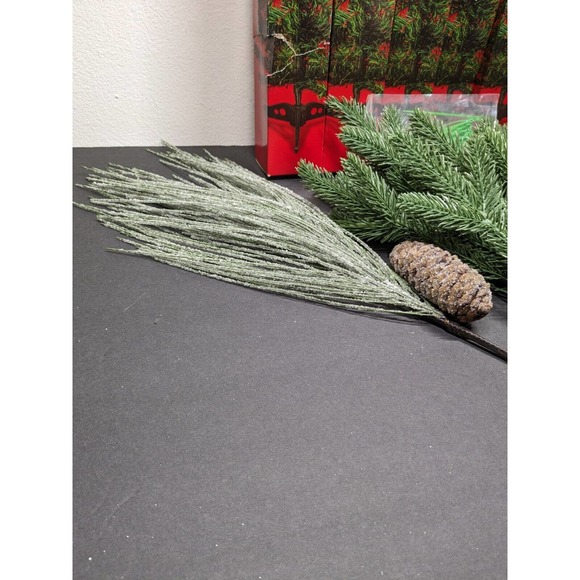 Faux Evergreen Christmas Winter Foliage Tabletop Christmas Tree's 27 Pine Picks - Picture 3 of 9